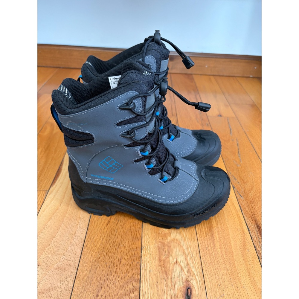 Columbia Kids' Bugaboot Celsius waterproof insulated winter boots size 5 - Picture 1 of 7